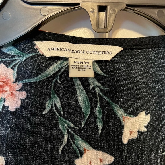 blouse top - Picture 4 of 4